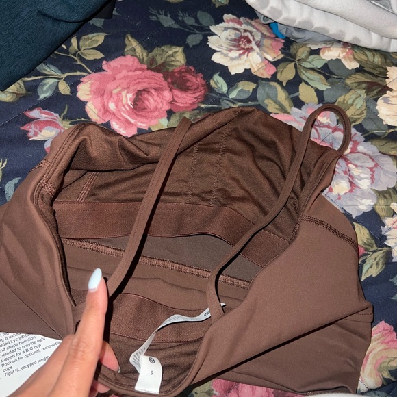 Lululemon tank - Picture 4 of 5